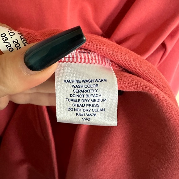 Vineyard Vines Pullover, size m - Picture 5 of 5